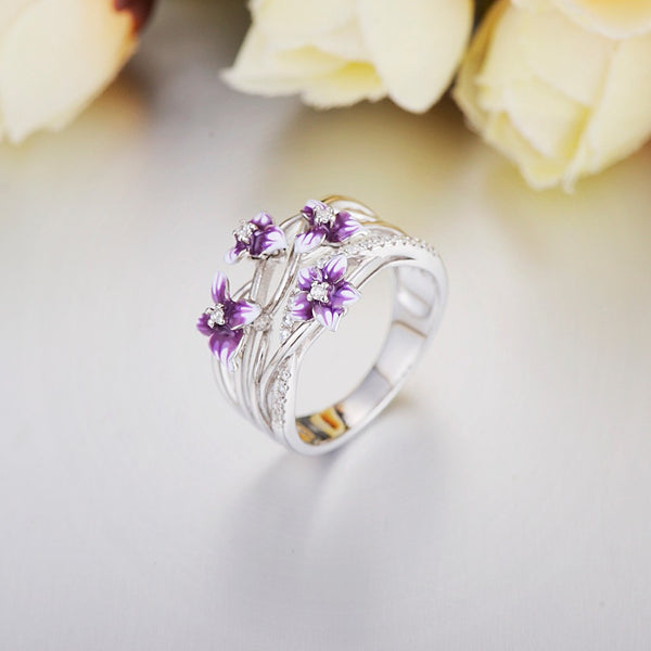 Anillo de flor violeta 