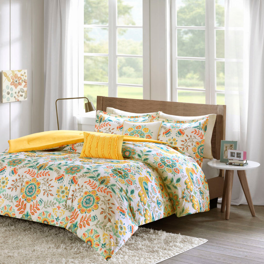 Full/Queen Comforter Set