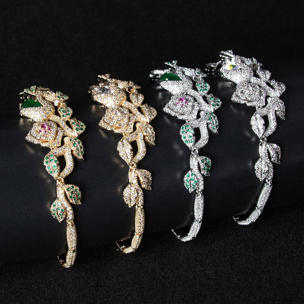 Stylish Sparkling Gemstone Flower Bracelet For Women