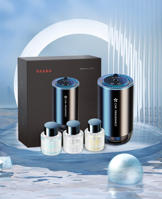 The new intelligent car humidifier sprays mist and starts the built-in battery spray aromatherapy machine with the car