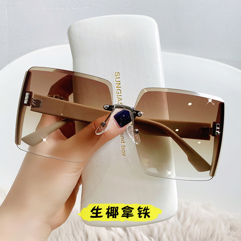 New High-end Sunglasses  Driving Dedicated Big Face Slimming